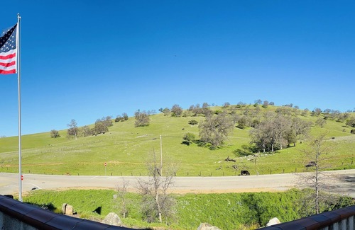 Sutter Creek House | Large custom built home .5 miles from Downtown Sutter Creek