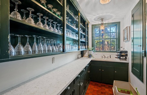 Hanover House | Large Dartmouth Home w/Hot Tub-Perfect for alumni, future students, or a nice weekend getaway!