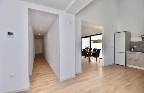 Poblado Sancti Petri Villa | Large modern luxurious Montevideo Villa in Sancti Petri