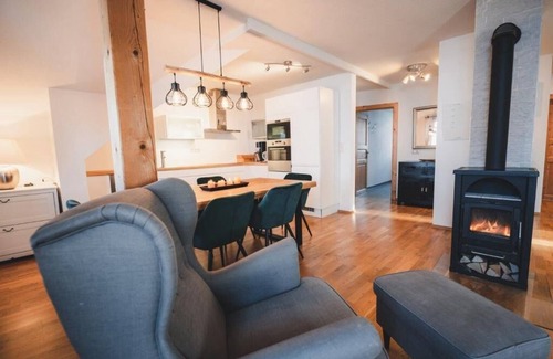 Lackenhof Apartment | Large family apartment with in-house ski school and ski rental