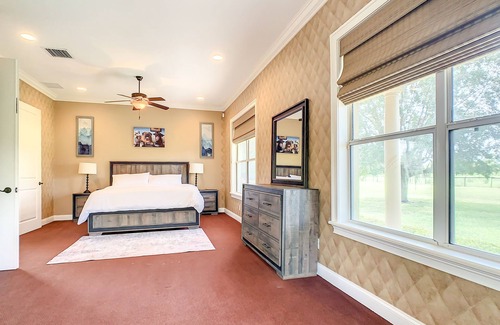 St. Cloud House | Large Family Estate Home on 30 Acres Sleeps 14