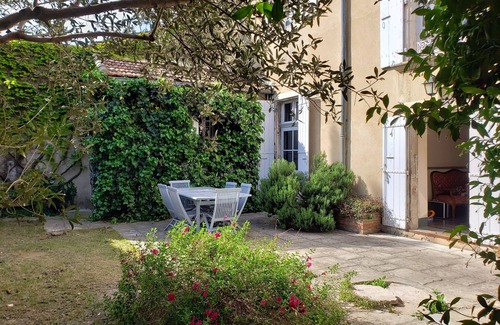 Donzere Villa | Large family house in a 19th century Hôtel Particulier