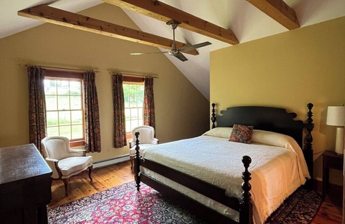 Walpole Other | Large Farmhouse with expansive views, firepit 15 min north of Keene