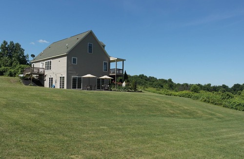 Naples House | Large Finger Lakes Getaway - 5 BR with Bath Access!