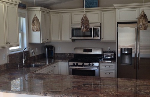 Bonnet Shores House | Large four bedroom, three bath summer home in Bonnet Shores