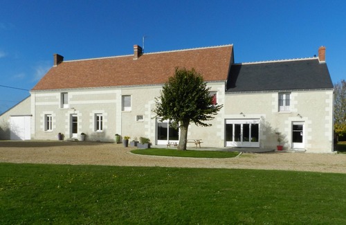 Chambourg-sur-Indre House | Large Gite La Champeigne for 15 people with Heated Outdoor Pool *