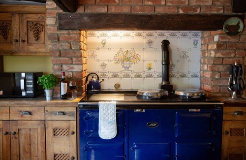 Bude House | Large Grade II Listed 17th Century Farm House In Stunning Rural Location Near Ocean