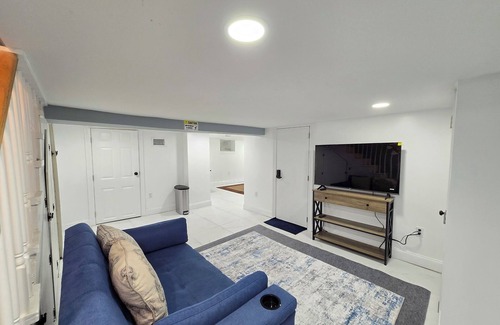 Bound Brook House | Large Group-Friends Family Business-5bedroom 3bath Bound Brook NJ/NYC