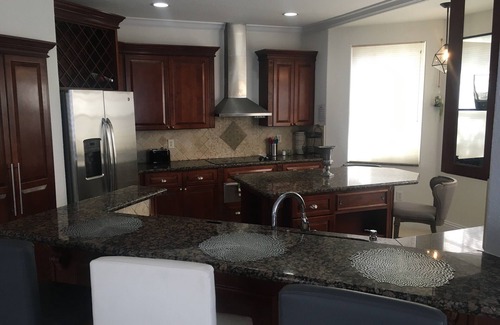 Miami Lakes House | Large Home to enjoy the Miami life!