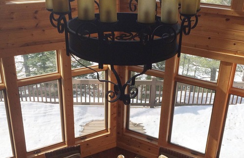 Champion Cabin | Large Lakefront Paradise on the shores of Lake Michigamme