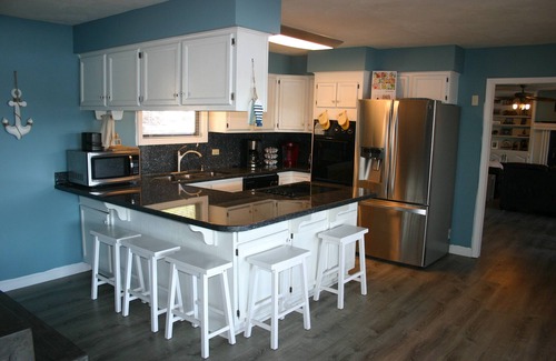 Climax Springs House | Large Lakefront Family Retreat on Quiet and Lively Cove