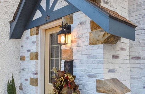Atchison House | Large Luxury Cottage