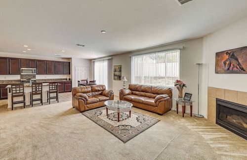 Menifee House | Large Menifee Home: 1 Block to Neighborhood Park!
