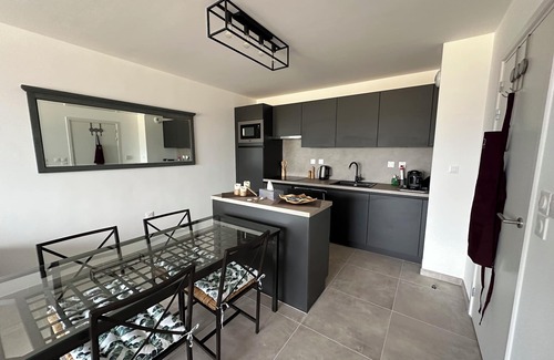 Camiers Apartment | Large new apartment (72m2) 200m from the beach and dunes.