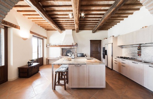 Avigliano Umbrio Villa | Large pool, scenic views, villa + guest house. Gym, Billiard room, pizza oven