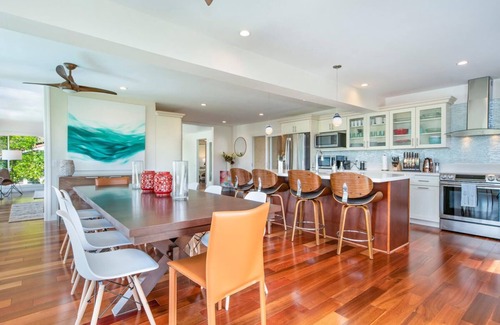 Hawaii Kai House | Large private home with pool & ocean views - Inquire about dates!