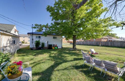 Tonawanda House | Large Private Yard Home 14 Mi to Niagara Falls!