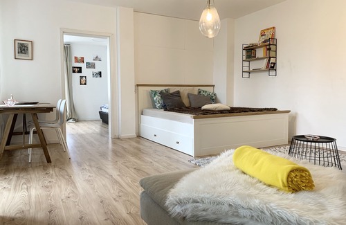 Plagwitz Apartment | large, quiet apartment in Plagwitz near the Red Bull Arena