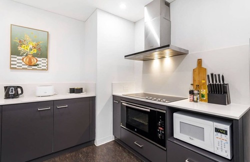 East Perth Apartment | Large rooftop apartment, fully equipped, Perth CBD