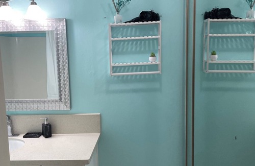Briarforest House | Large room with attached bathroom in the energy corridor area