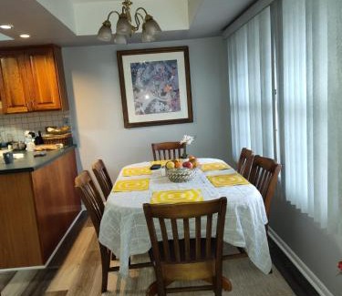 Elk Grove Village House | Large room with balcony in private home in Elk Grove