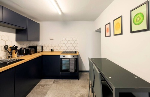 Aberystwyth House | Large seafront apartment with balcony, parking and sea views