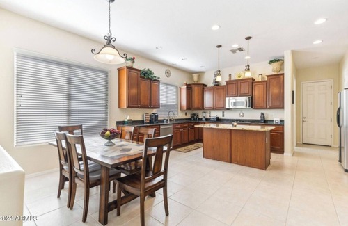 Anthem at Merrill Ranch House | Large Single Story Home with Pool Table. Close to Golf and Green Spaces.