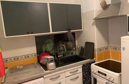Bois Guillaume Bed & Breakfast | Large studio with garden 10 minutes from LE SPOT town center and RER D station
