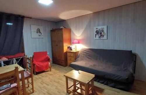 Le Sauze Apartment | Large studio super sauze on runway. Pets welcome