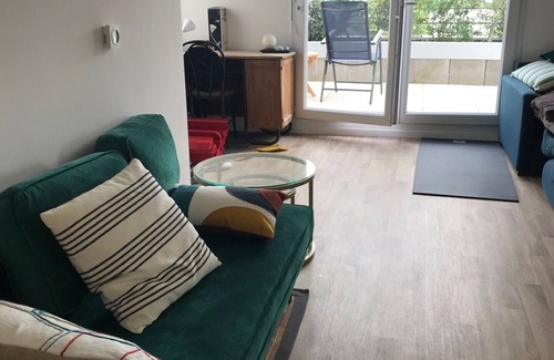 Noisy-le-Sec Apartment | Large studio with direct access to Paris