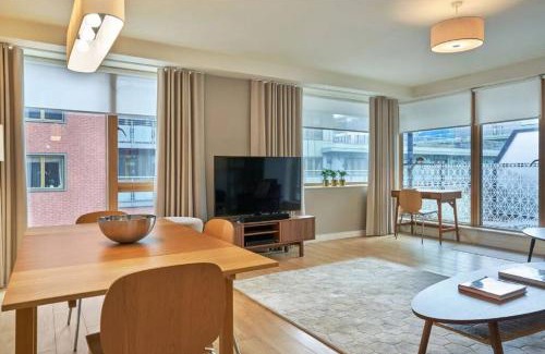Grand Canal Dock House | Large Stylish Bright & Luxurious 2 Bed Apartment