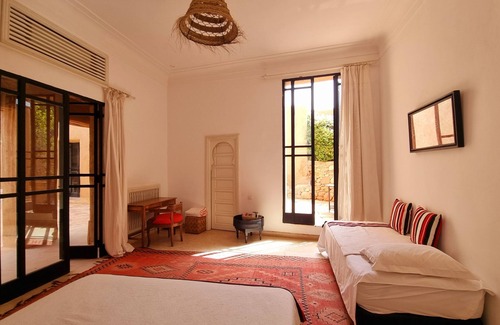 Oumnass House | Large triple bedroom garden and terrace