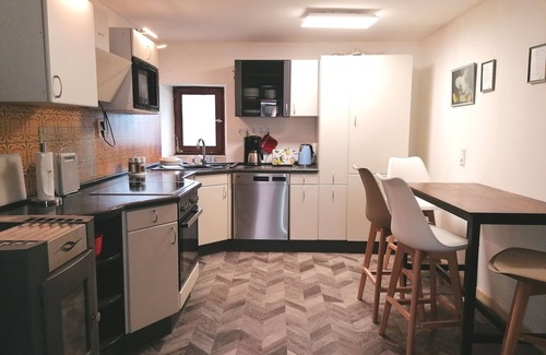 Neuerburg House | Large vacation home with 10 bedrooms and space for up to 22 guests