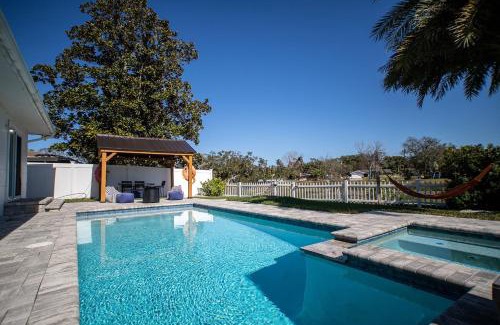 Harbor Bluffs House | Largo Lattitude