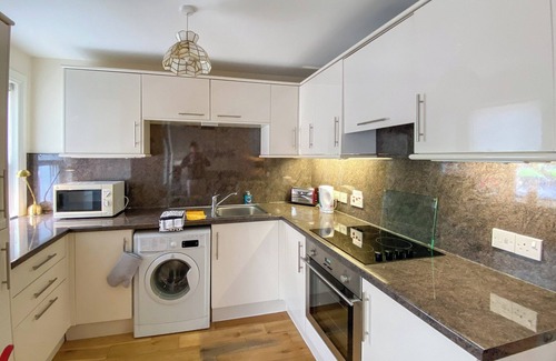 Largs Cottage | Largs Brisbane Cottage