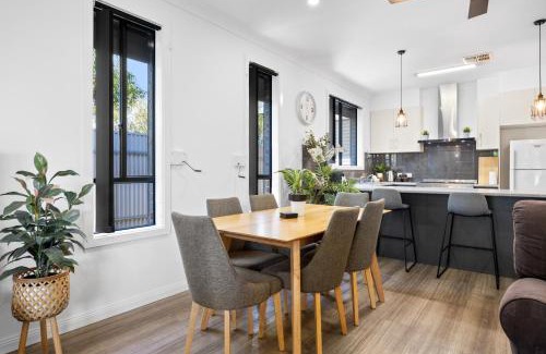 Largs Bay Apartment | Largs Tides - 3BR, BBQ, Parking