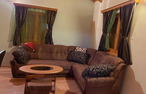Laktasi House | Larin Ranc