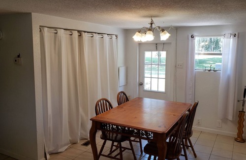 Crescent City House | Larperland 3 bed, 1 bath, 1 gig Wi-Fi, Fence