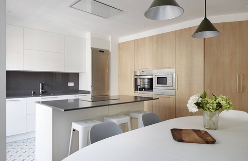 Gros Apartment | Larroka by FeelFree Rentals