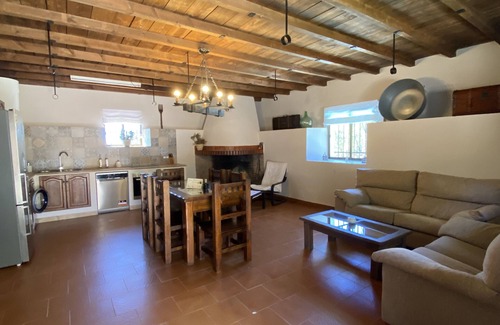 Villaviciosa de Cordoba House | Las Chorreras del Orejón 2