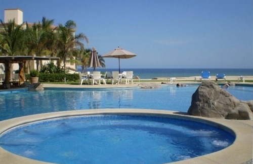 Zona Hotelera Condo | Las Mananitas-Awesome Luxury Beachside Condo in Cabo!