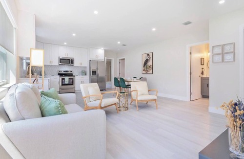 Lake Ridge Apartment | Las Olas Fort Lauderdale Casita | 30+ Night Stays Only