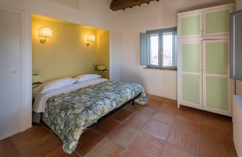 Montalto delle Marche Other | LAST MINUTE! 180° view on vineyards and Sibillini National Park