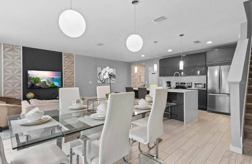 Bay Hill House | Last Minute Disney Getaway! Private Pool & Themed Bedrooms. Book Now! #86911