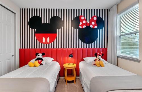 Bay Lake Villa | Last Minute Disney Getaway! Private Pool, Hot Tub & Games Room. Book Now! #65671