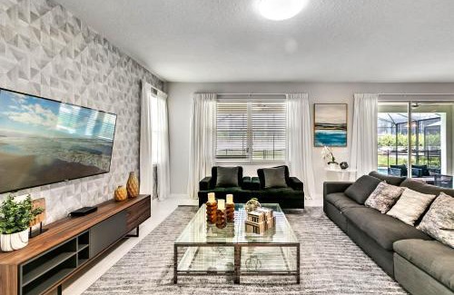 Bay Lake Villa | Last Minute Disney Getaway! Private Pool, Hot Tub & Games Room. Book Now! #65671