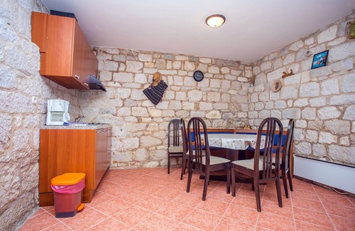 Gata House | LAST MINUTE Farmer's houses for 8 persons with big nice pool