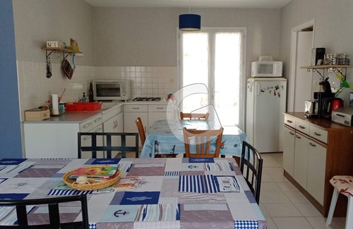 Longeville-sur-Mer House | Last Minute! Cozy Beach House for 4, 150m from Rocher Beach, Longeville-sur-Mer