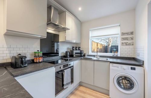 Northampton House | LastChance|Family|Business|Leisure|Prking|Sleeps6