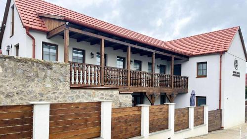 Villany Apartment | Lator-Hans Apartmanház